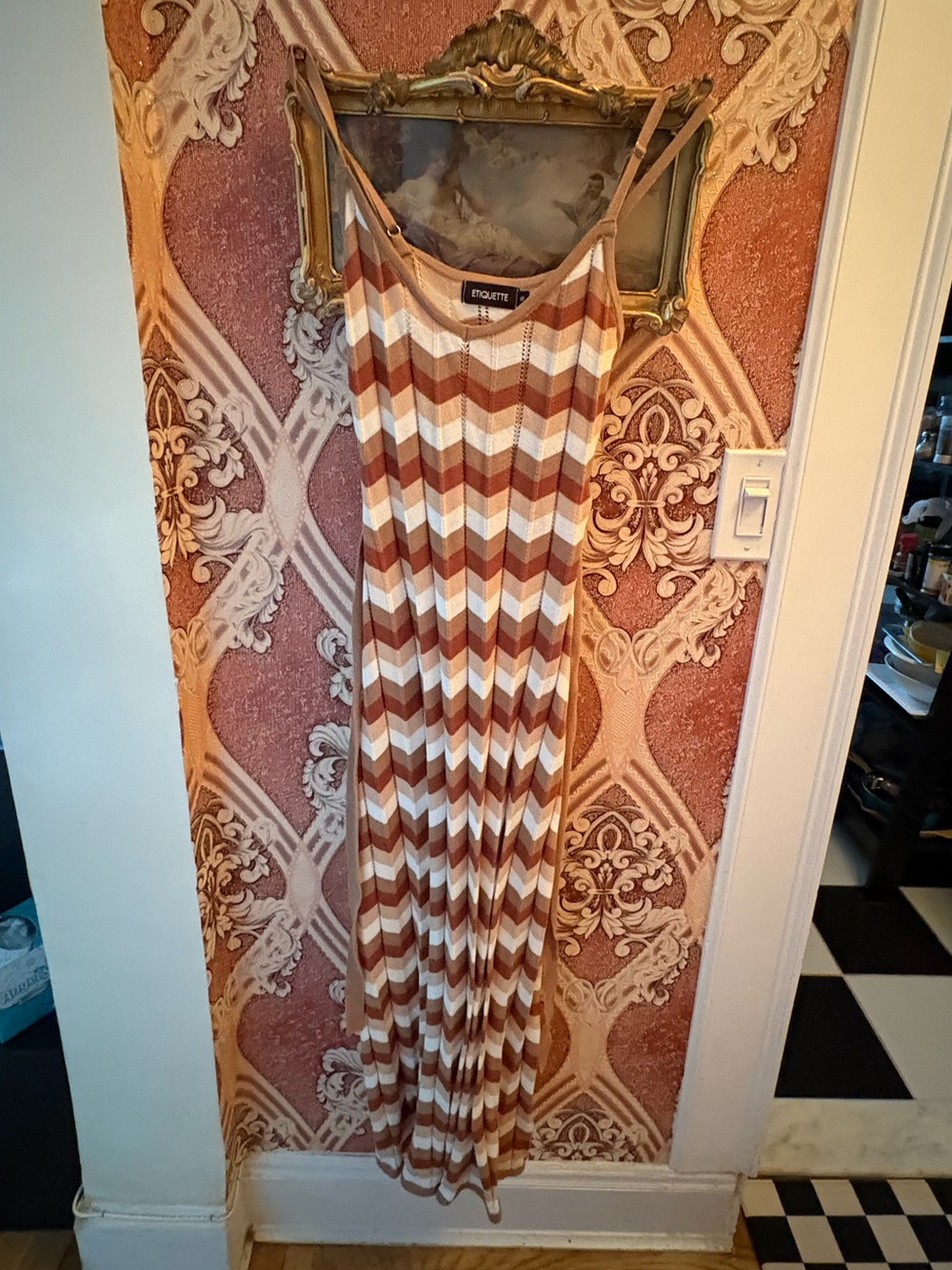 Etiquette maxi dress nude tones with belt S